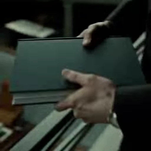 📖 Стикер «Hannibal Lecter» для Telegram