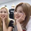 ☺️ Эмодзи «Twice» для Telegram