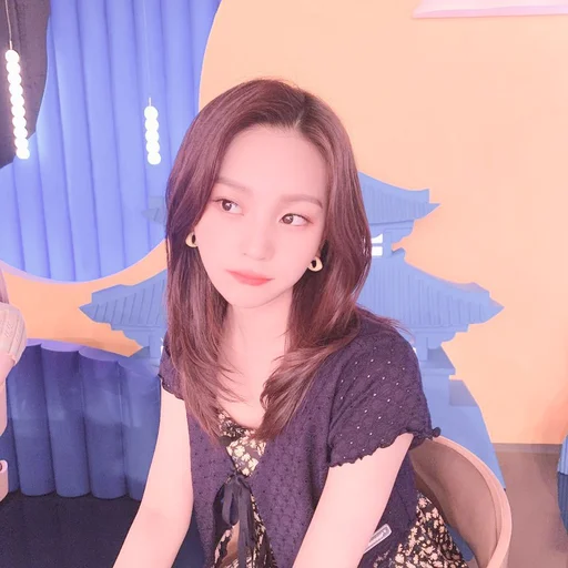 🌷 Стикер «Umji itzy» для Telegram