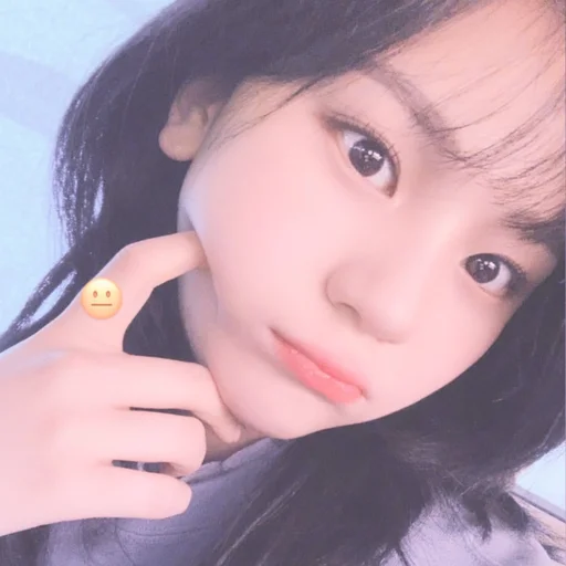 🌷 Стикер «Umji itzy» для Telegram