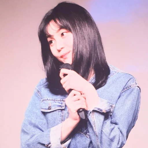 🌷 Стикер «Umji itzy» для Telegram