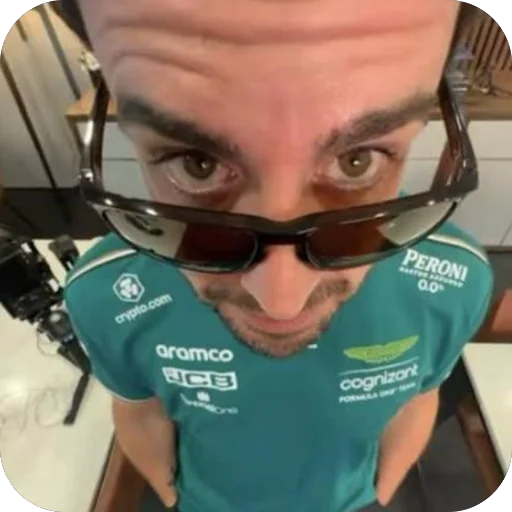 🧐 Стикер «Formula One» для Telegram
