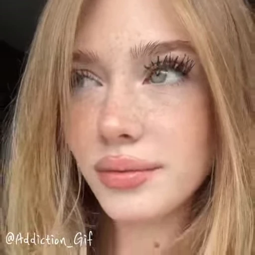 🌟 Стикер «vid 8582606254» для Telegram