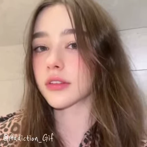 🌟 Стикер «vid 8582606254» для Telegram