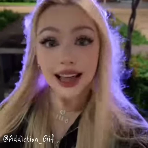 🌟 Стикер «vid 8582606254» для Telegram