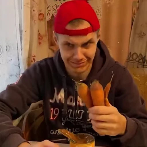 🥕 Стикер «Батя Викторович» для Telegram