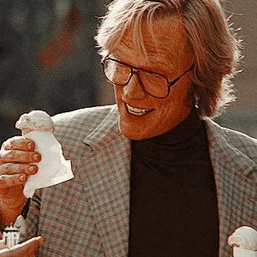 Стикерпак Vision Paul Bettany для Telegram — скачать
