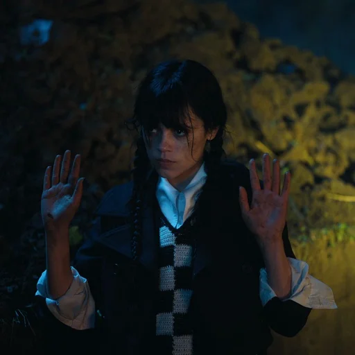 🔭 Стикер «Wednesday Addams» для Telegram