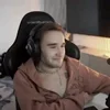 🥲 Эмодзи «🎧 хазяева» для Telegram