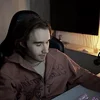 🤨 Эмодзи «🎧 хазяева» для Telegram