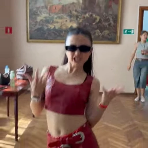 👸 Стикер «Януля27» для Telegram