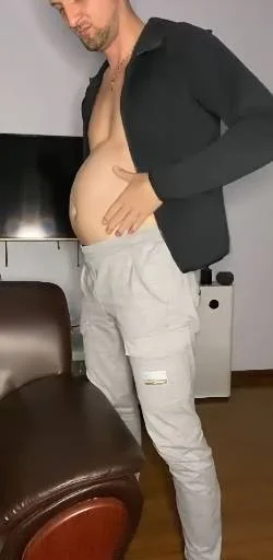 🥎 Стикер «zubarefff» для Telegram